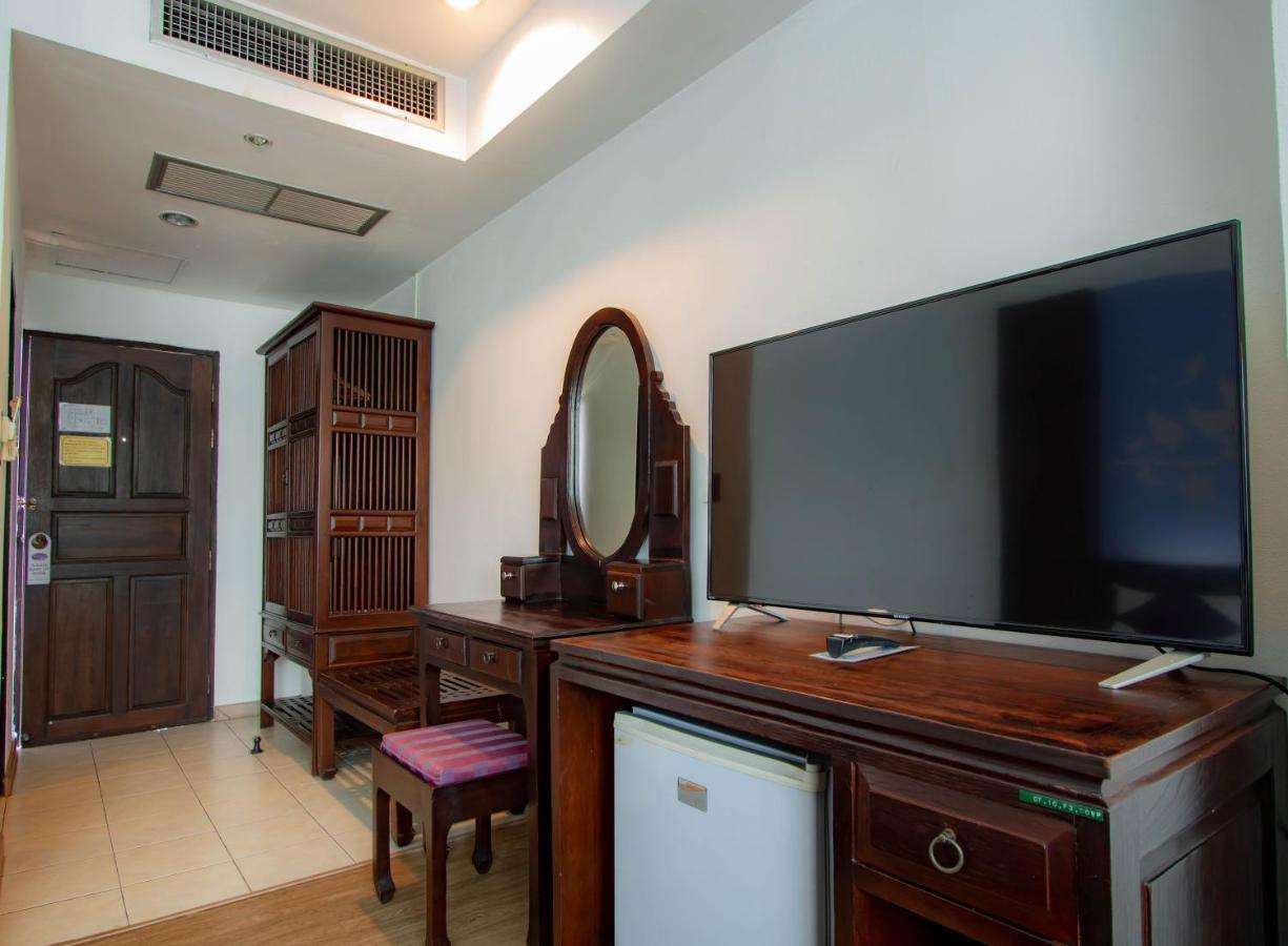 Eurana Boutique Hotel Чиангмай Екстериор снимка