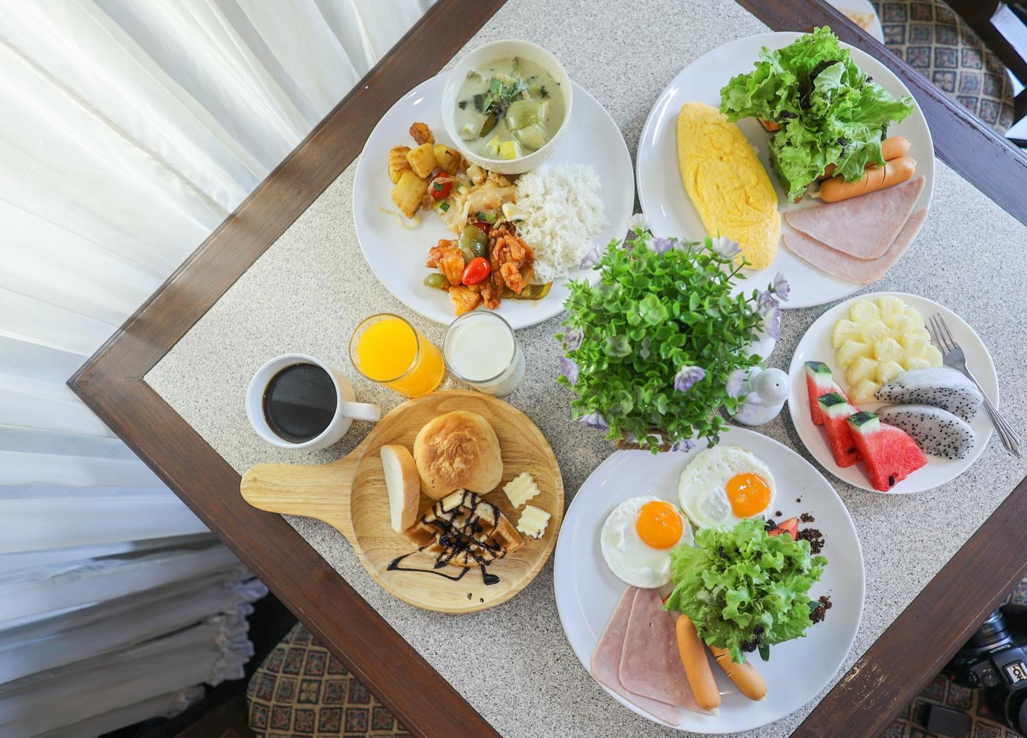 Eurana Boutique Hotel Чиангмай Екстериор снимка